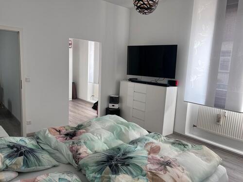 Foto - Charmante 5-Zimmer-Wohnung mit 150m2, viel Platz und ideale Lage