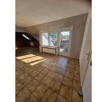 Eigentumswohnung im Mehrfamilienhaus mit kleiner WEG z verkaufen - Neumünster Brachenfeld/Ruthenberg