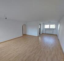 Helle, 4-Zimmer-Whg, 78727 Oberndorf-Lindenhof, neu renoviert - Oberndorf am Neckar