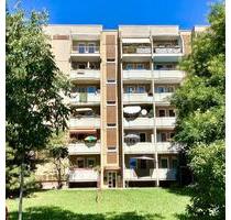 Großzügige 2-Zimmer-Wohnung mit Balkon (WBS) - Dresden Altstadt