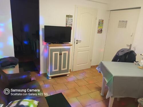 Foto - Möblierte 2 Zimmer Wohnung, muss vorher renoviert werden!