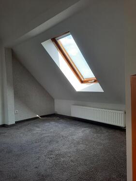 Foto - Dachgeschosswohnung - 300,00&nbsp;EUR Kaltmiete, ca.&nbsp; 57,00&nbsp;m&sup2;