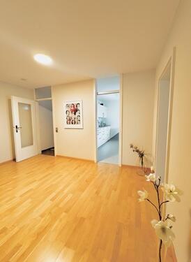 Foto - Charmante 4-Zimmer-Wohnung in Hirschlanden zu verkaufen