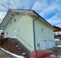 2,5 Zimmer Wohnung zentral in Eging am See +Küche 62m² Balkon+Gar