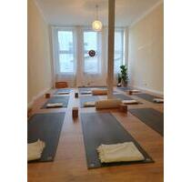 Yogaraum, Seminarraum - 28,00&nbsp;EUR Kaltmiete, ca.&nbsp; 85,00&nbsp;m&sup2; in Wiesbaden (PLZ: 65185) Südost