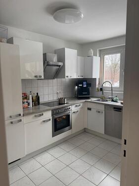 Foto - Helle 3-Zimmer-Wohnung (86 m²) - 2.100,00&nbsp;EUR Kaltmiete, ca.&nbsp; 86,00&nbsp;m&sup2;