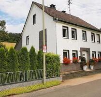 Haus im Sauerland nur 1 direkter Nachbar sonst nur Wiesen Felder - Köln Porz
