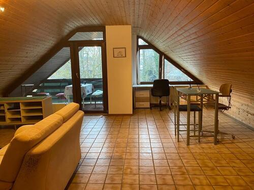 Foto - Schöne teilmöblierte 3-Zimmer-Dachgeschosswohnung zu vermieten