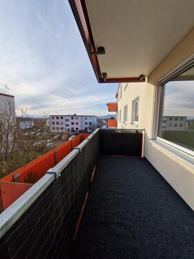 Foto - Helle 2-Zimmer Wohnung mit großem Balkon Erstbezug nach Sanierung