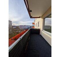 Helle 2-Zimmer Wohnung mit großem Balkon Erstbezug nach Sanierung - Fuldabrück