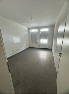 Foto - 1 WG-Zimmer in sanierter 4-Raum-Wohnung 