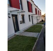 Reihenhaus zur Miete - 1.750,00&nbsp;EUR Kaltmiete, ca.&nbsp; 120,00&nbsp;m&sup2; in Nürnberg (PLZ: 90453) Holzheim