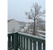 gemütliche 2- Zimmer Dachgeschosswohnung mit Balkon - Altenburg