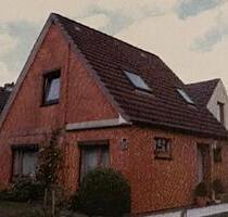 Haus in zentraler Lage in Heide zu vermieten (Nähe WKK)