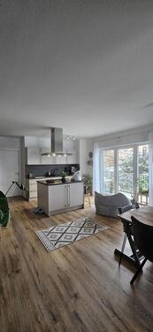 Foto - Attraktive 2 Zimmer Wohnung mit Balkon, Tageslichtbad & Aufzug