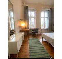 2-Zimmerwohnung mit Wasserblick zentral und ruhig gelegen - Berlin Neukölln