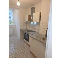 Frisch renovierte 2 Zi. Wohnung mit neuer Einbauküche - Kiel Gaarden-Ost