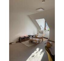 Dachgeschosswohnung nahe Siemens Campus ab 22.02.2026 - Erlangen Am Anger Dachgeschosswohnung nahe Siemens Campus ab 22.02.2026 - Erlangen Am Anger