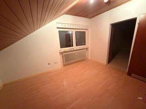 Foto - Dachgeschoßwohnung in Renningen zur Miete