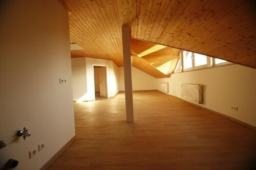 Foto - Dachgeschosswohnung - 550,00 EUR Kaltmiete,