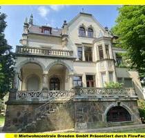 Exklusives Wohnen direkt am Elbufer !! 5 Zimmer mit Einbauküche und großer Terrasse Balkon !! - Dresden Blasewitz