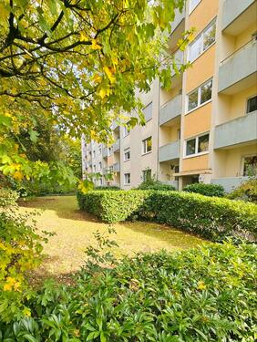 Foto - Sonnige 2,5 Zi.-Wohnung mit Balkon + Loggia -provisionsfrei!-