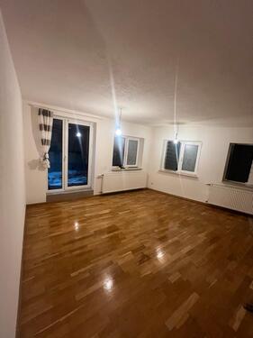 Foto - 3-Zimmer-Wohnung 76 m² mit Terrasse – neue Küche – ab sofort