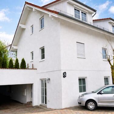 Foto - Helle Dachgeschosswohnung mit Süd-West Balkon in ruhiger Lage