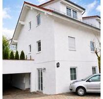 Helle Dachgeschosswohnung mit Süd-West Balkon in ruhiger Lage - Grafenau