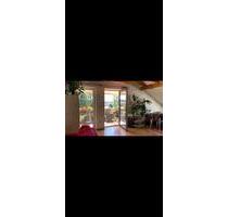 Dachgeschosswohnung - 390,00&nbsp;EUR Kaltmiete, ca.&nbsp; 80,00&nbsp;m&sup2; in Marktleugast (PLZ: 95352)