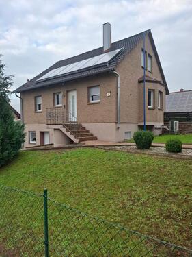 Foto - Einfamilienhaus mit Einliegerwohnung