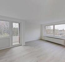 **RENOVIERT** Geräumige 3-Zimmer-Wohnung mit BALKON und Wannenbad - Hannover Herrenhausen-Stöcken