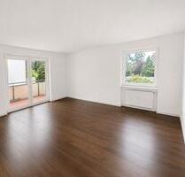Renovierte 3-Zimmer-Wohnung mit sonnigem Balkon in Bogenhausen - München