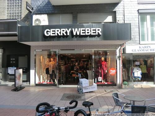 Foto - LÄDEN in BESTER LAUFLAGE in der FUSSGÄNGERZONE von BRüHL