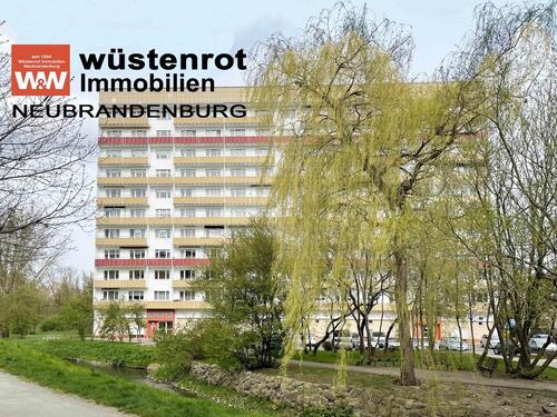 Foto - FAST IN DER CITY + GRÜNE LAGE + BLICK ÜBER DIE STADT: 2-RAUM-WOHNUNG MIT GROSSEM BALKON