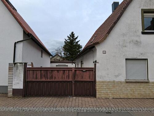 Foto - Charmantes Einfamilienhaus mit Garten, Garage und Hof