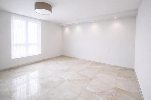 Foto - Moderne 2-Zimmer Wohnung mit großer Terrasse in S-Zuffenhausen