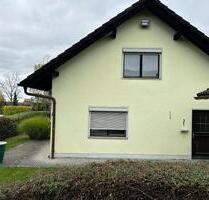 Vermiete eine Altbauwohnung in einem Zweifamilienhaus - Neukirchen vorm Wald