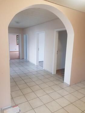 Foto - 5-Zimmer Wohnung zentral in Weikersheim mit 2 Balkonen + Garage