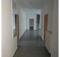 Sehr große 4 Zimmer Wohnung mit großer Terrasse zu vermieten - Alfeld (Leine)