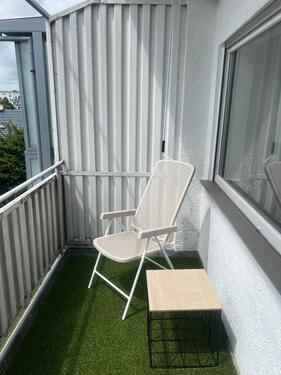 Foto - Sehr schöne, helle 1 Zimmer Wohnung mit Südbalkon, teilmöbliert