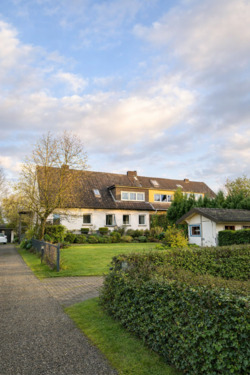 Foto - Mehrgenerationstraum unter dem Kirschbaum – Einziehen & Bauen