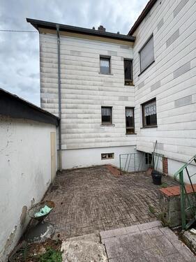 Foto - Zweifamilienhaus mit Garten und Doppelgarage in Gersweiler
