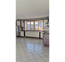 ab sofort: 4-Zi-Whg, 175 qm, Heizkosten in Warmmiete enthalten, - Passau Auerbach