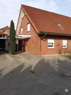 Foto - DHH in Emstek mit Potenzial & neuer Heizung!