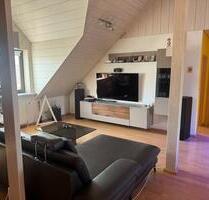 Sehr schöne 3,5 Zimmer Dachgeschosswohnung zu vermieten - Heddesheim