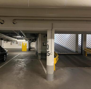 Foto - Tiefgaragenstellplatz Charlottenburg zu vermieten