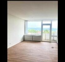 Sanierte 2 - Zimmer-Küche-Bad Wohnung zu vermieten - Pirmasens Niedersimten