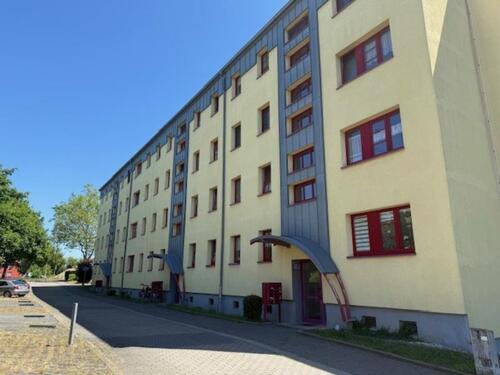 Foto - Schöne 3-Raumwohnung in ruhiger gepflegter Wohnanlage mit viel Grün, nahe der Friederiken Therme