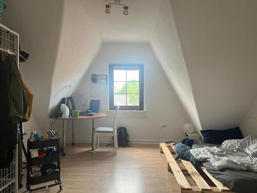 Foto - Studenten WG: Helles Zimmer in zentraler Lage zu vermieten